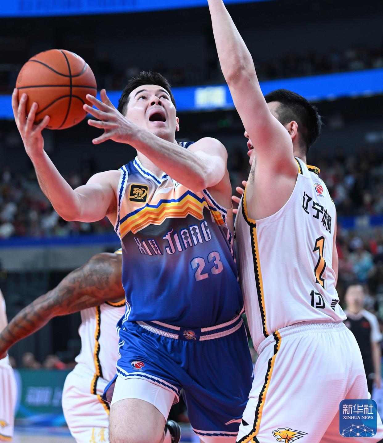 九游体育-辽宁本钢发布备战花絮；国际比赛日造点机会；西甲任务艰巨；身体对抗强度拉满的简单介绍