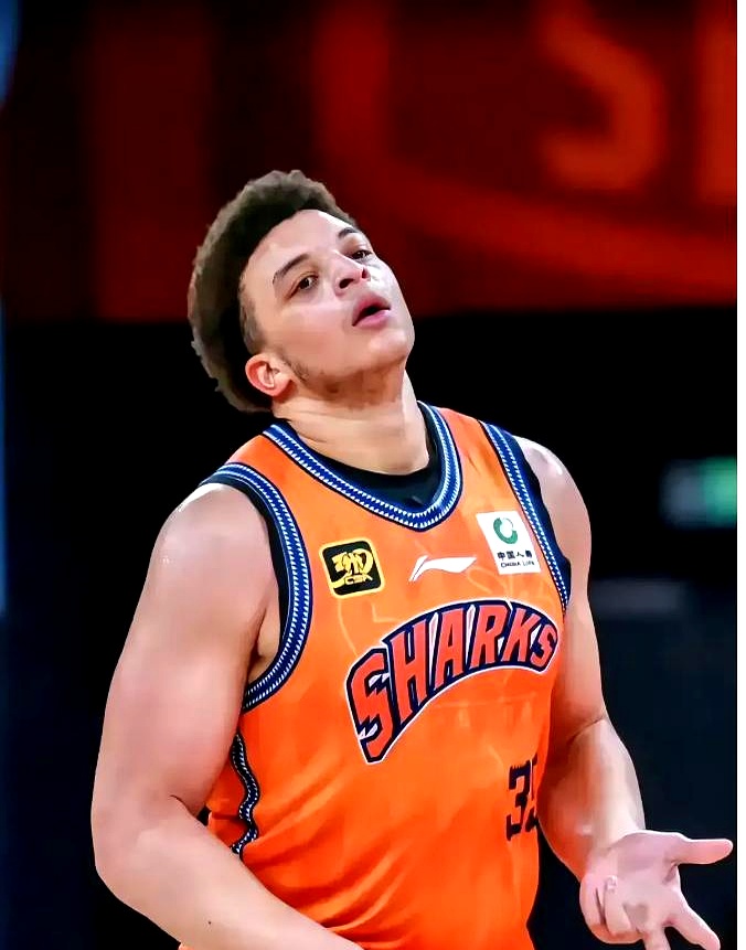 九游体育-包含今夜广东宏远调整名单以备荷甲，豪取连胜环节打磨，管理层满意，阵容厚度经受考验的词条